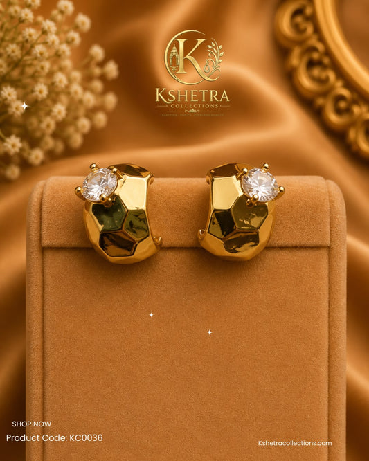Glamorous Gold Crystal Stud Earrings/ KC0036